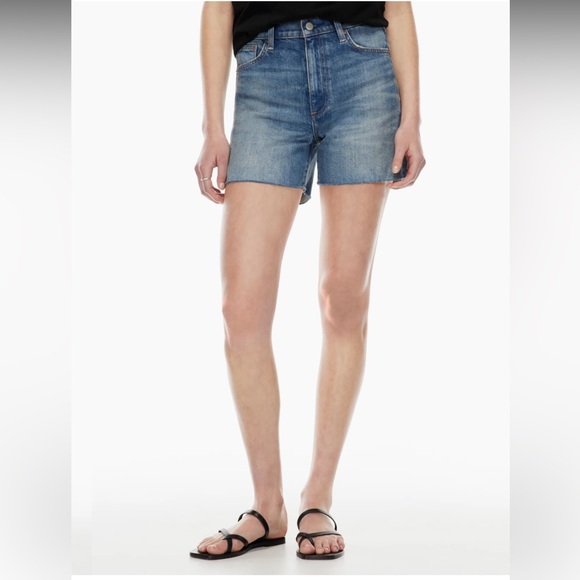 Aritzia Denim Forum 50s Arlo Mid thigh jean shorts size 23 - Picture 5 of 9